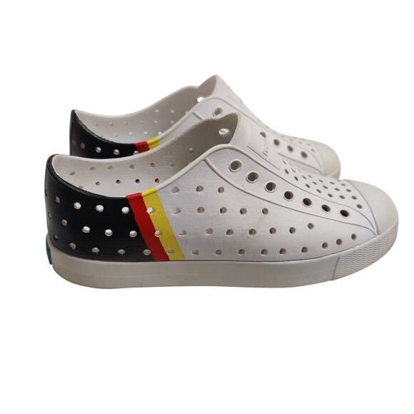Native Jefferson Sneakers Boys Girls J1 White Black Stripe Sneaker Water Shoes - Picture 8 of 8